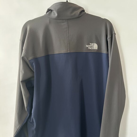 Grey & Blue North Face Large Men's Jacket - Picture 3 of 15